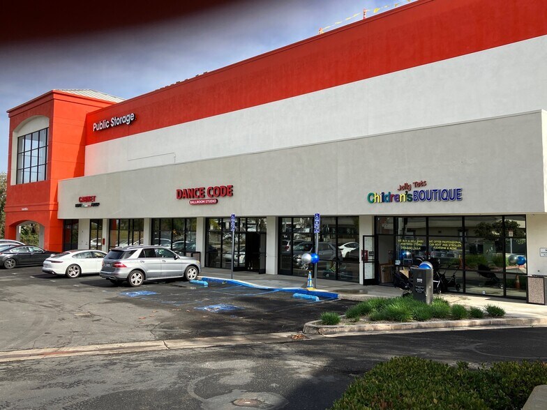 23572-23582 Moulton Pky, Laguna Hills, CA à louer - Photo du bâtiment - Image 3 de 3