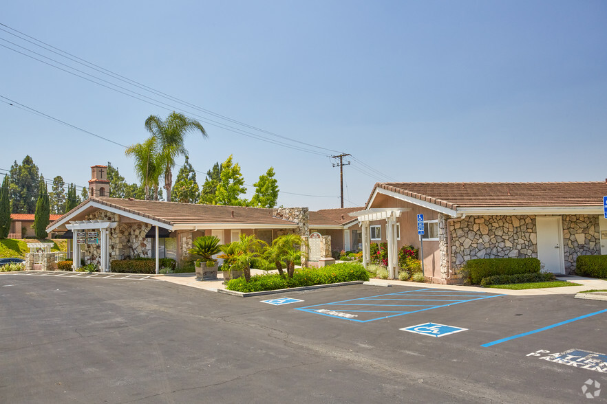 1480 S Harbor Blvd, La Habra, CA for lease - Primary Photo - Image 1 of 9