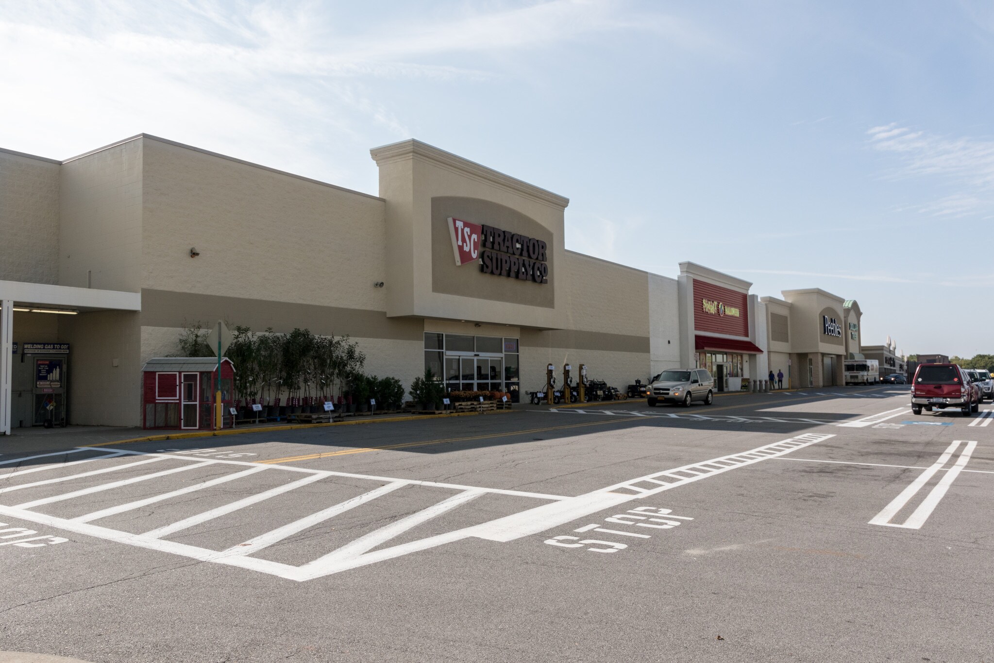 4317-4377 Genesee Valley Plz, Geneseo, NY à vendre Photo principale- Image 1 de 7