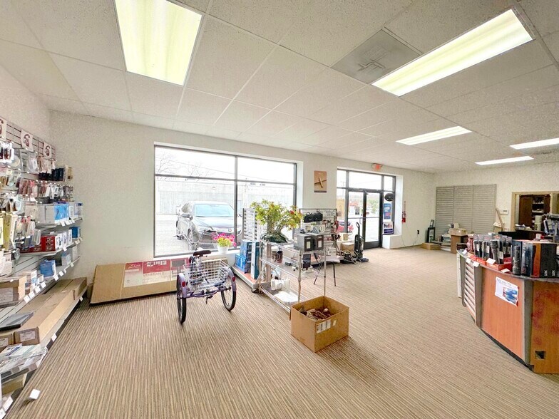 1025 N Pearl St, Bridgeton, NJ for lease - Interior Photo - Image 3 of 30