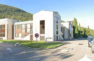 Plus de détails pour 30 Avenue Du Chateau De Jouques, Gémenos - Bureau à louer