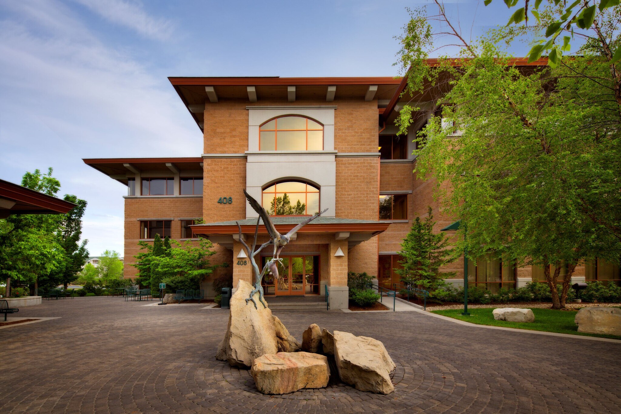 408 E Parkcenter Blvd, Boise, ID for lease Building Photo- Image 1 of 5