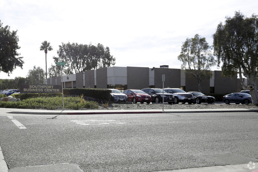 2602 Hoover Ave, National City, CA for lease - Primary Photo - Image 1 of 2