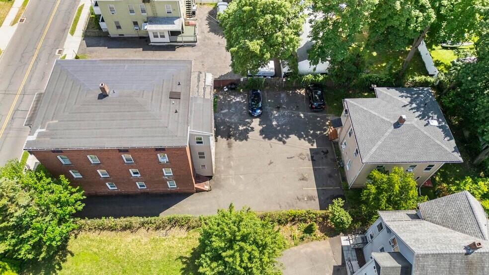 240-242 Washington St, New Britain, CT à vendre - Photo du bâtiment - Image 3 de 31