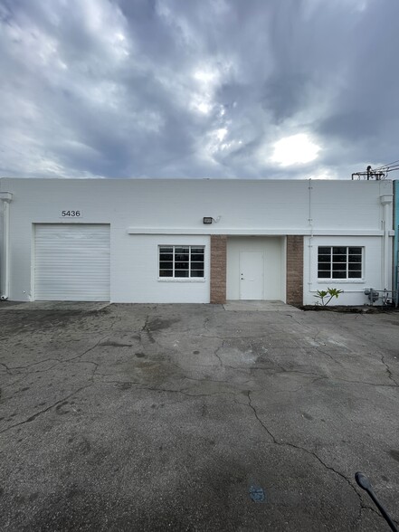 5436 Cleon Ave, North Hollywood, CA for lease - Building Photo - Image 3 of 26