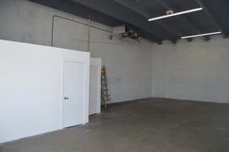 2099 NW 141st St, Opa Locka, FL for lease Interior Photo- Image 2 of 2