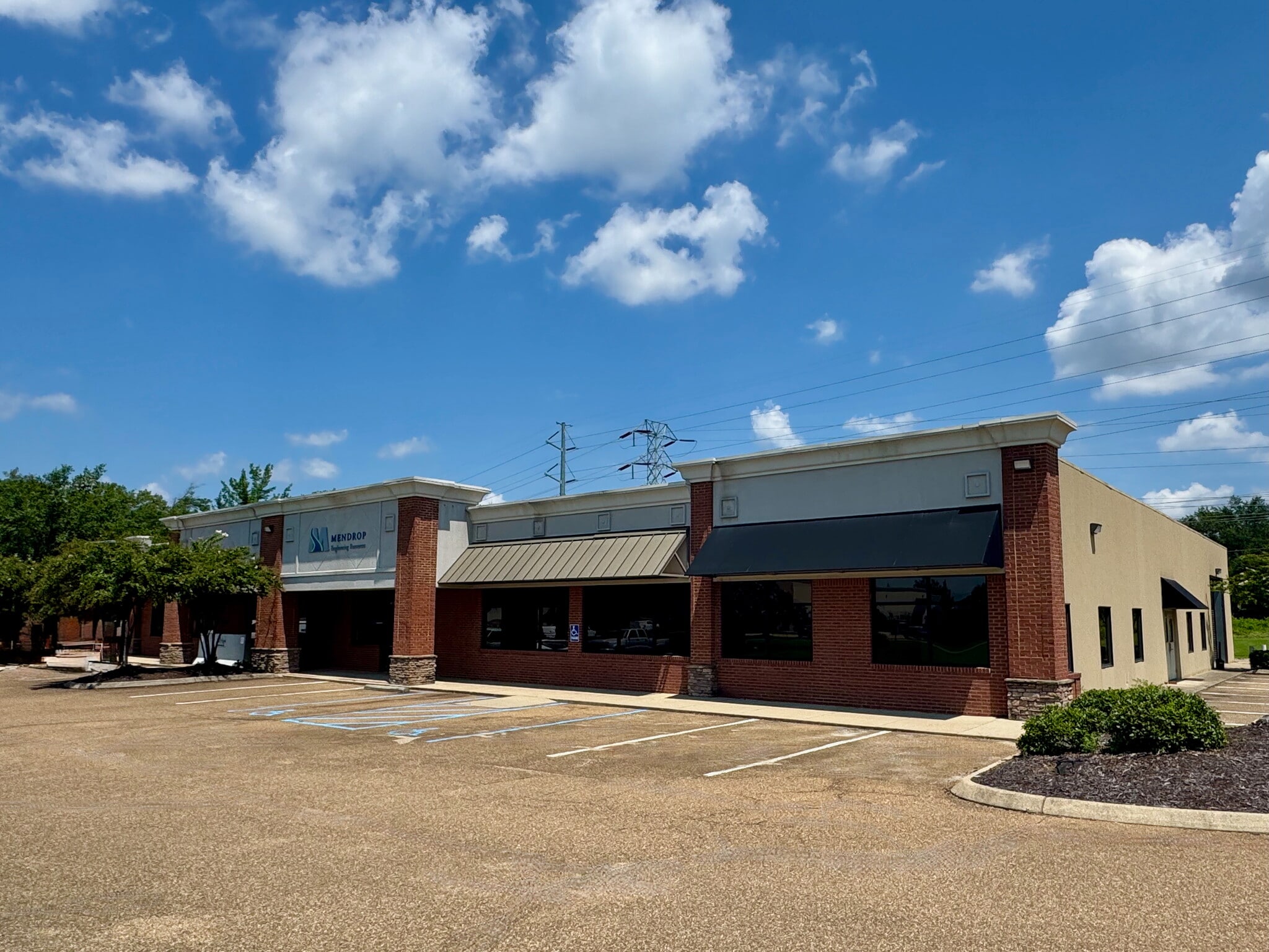 854 Wilson Dr, Ridgeland, MS for lease Building Photo- Image 1 of 3