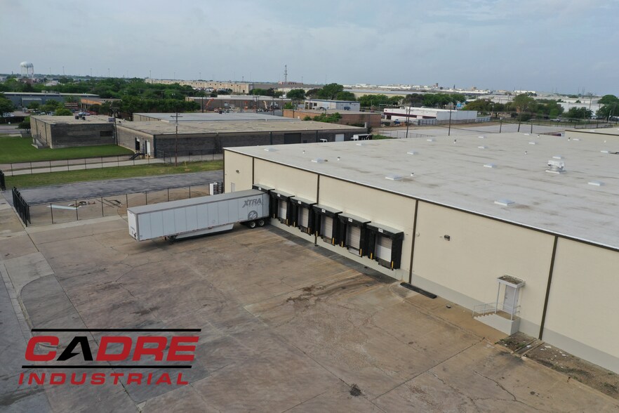 600 109th St, Arlington, TX à louer - Photo du bâtiment - Image 3 de 4