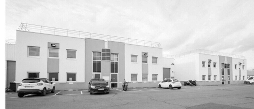 Bureau dans Gennevilliers à louer - Photo du bâtiment - Image 2 de 5