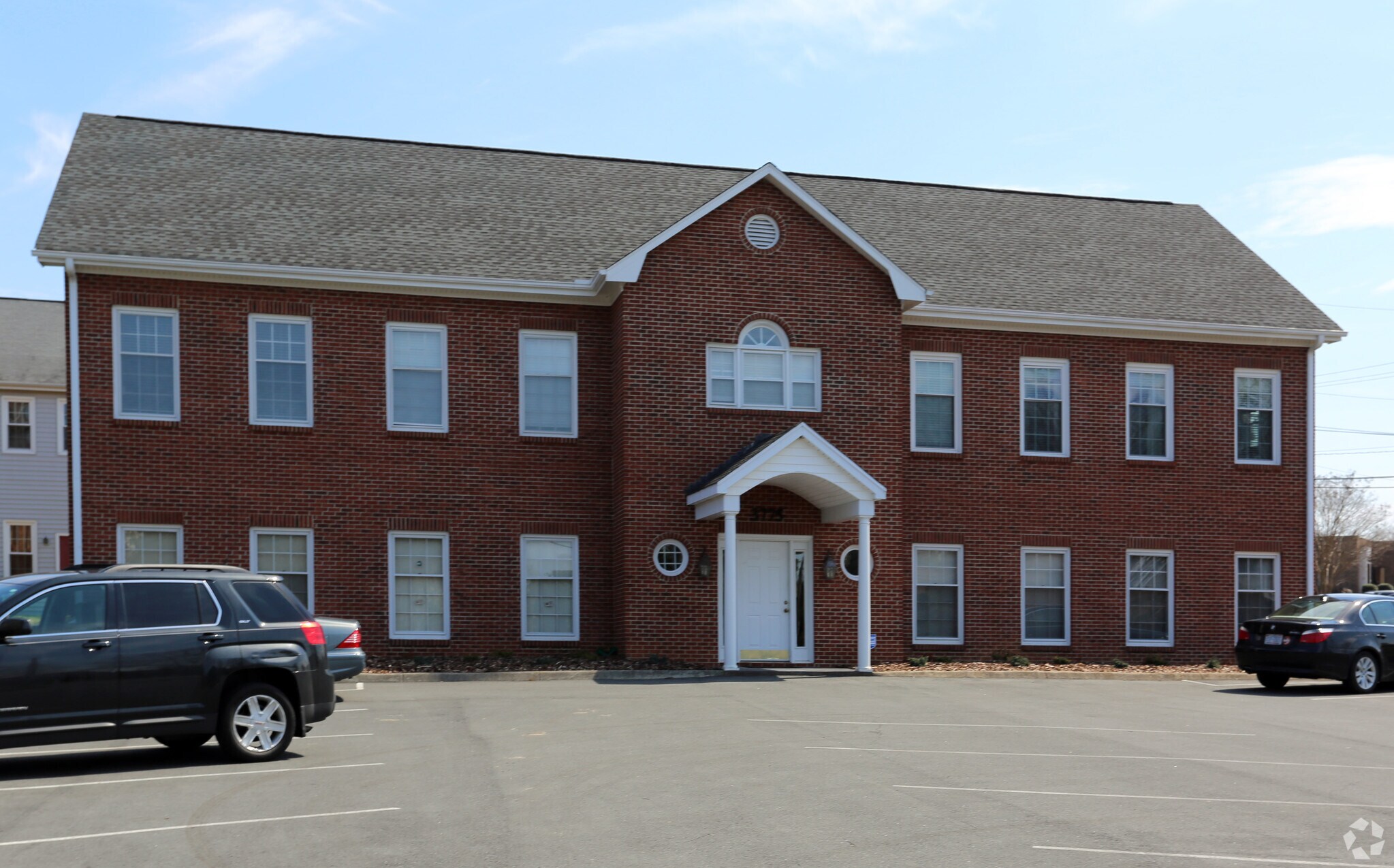 3775 Vest Mill Rd, Winston-Salem, NC à vendre Photo du bâtiment- Image 1 de 1