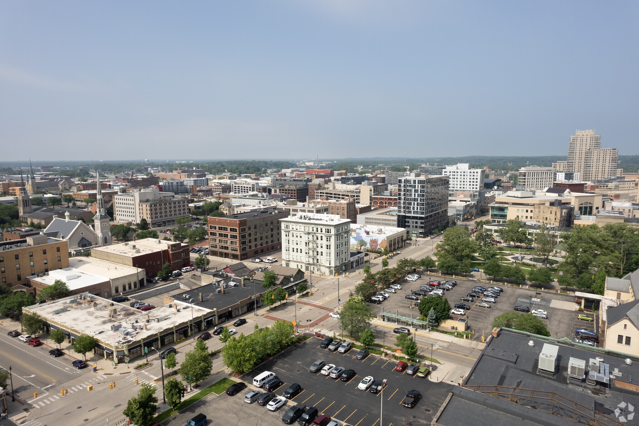 124 E Fulton St, Grand Rapids, MI for lease Building Photo- Image 1 of 2