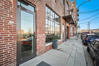 2311-2315 Locust St, Saint Louis, MO for lease Building Photo- Image 2 of 15