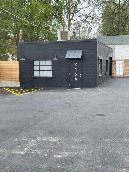 2432-2434 E 15th St, Tulsa, OK à louer - Photo du bâtiment - Image 3 de 13