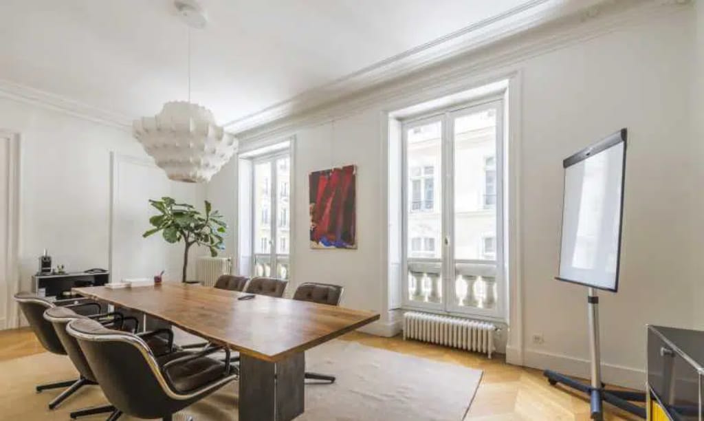 20 Rue D'Astorg, Paris, PAR 75008 - - - Photo intérieure - Image 1 of 8