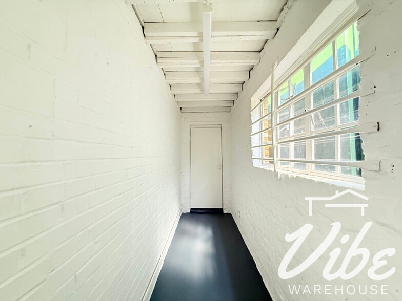 Warspite Rd, London for lease - Building Photo - Image 3 of 10