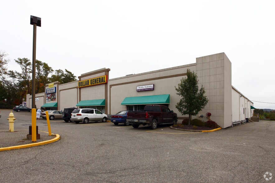 51710 National Rd E, Saint Clairsville, OH for lease - Primary Photo - Image 1 of 3