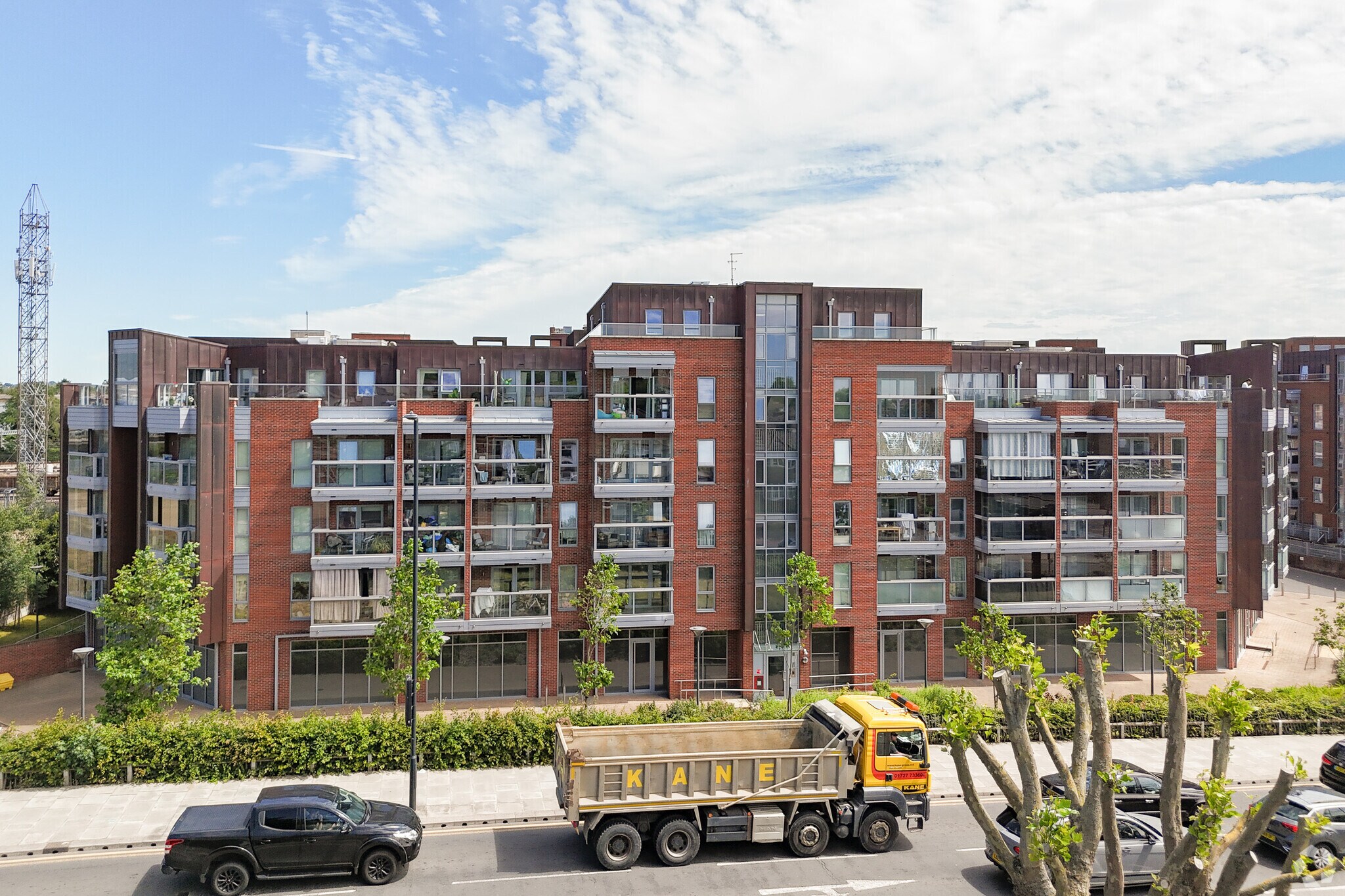 Wilkinson Close, London for lease Primary Photo- Image 1 of 5