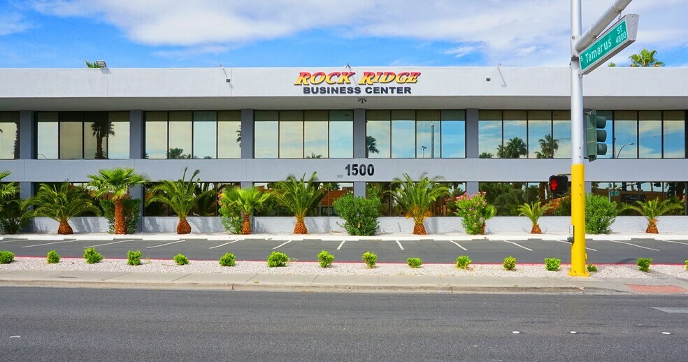 1500 E Tropicana Ave, Las Vegas, NV à louer - Photo du bâtiment - Image 2 de 9