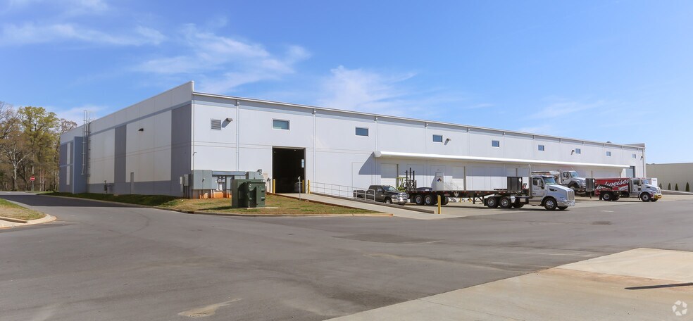 4135 Shopton Rd, Charlotte, NC à louer - Photo du bâtiment - Image 2 de 9