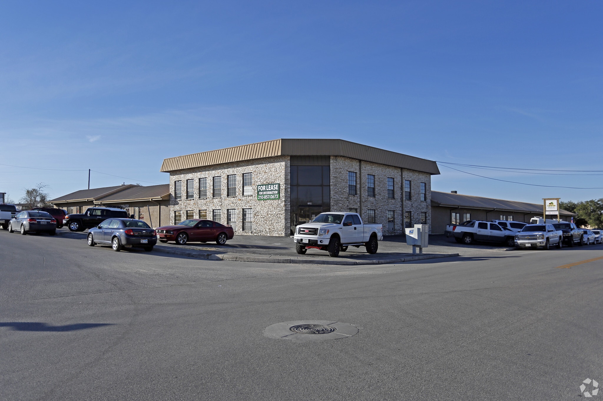 7126 Eckhert Rd, San Antonio, TX for lease Primary Photo- Image 1 of 26