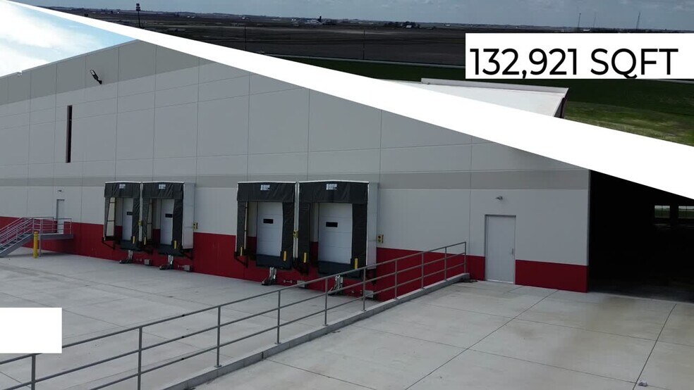 510 Sterling Drive,, Walcott, IA à louer - Vidéo sur l’inscription commerciale - Image 2 de 17