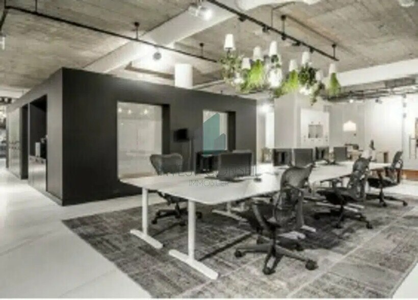 Local d'activités dans Groslay à vendre - Photo du bâtiment - Image 3 de 5