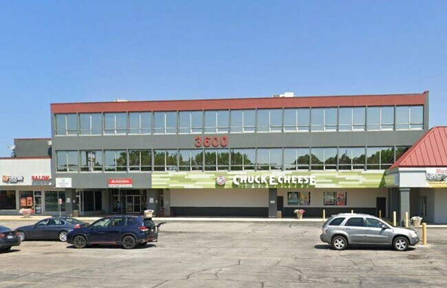 Plus de détails pour 3502-3640 E State St, Rockford, IL - Bureau, Bureau/Médical à louer