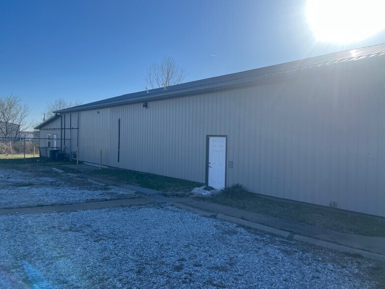 3820 E 20th St, Joplin, MO à vendre - Photo du bâtiment - Image 3 de 17