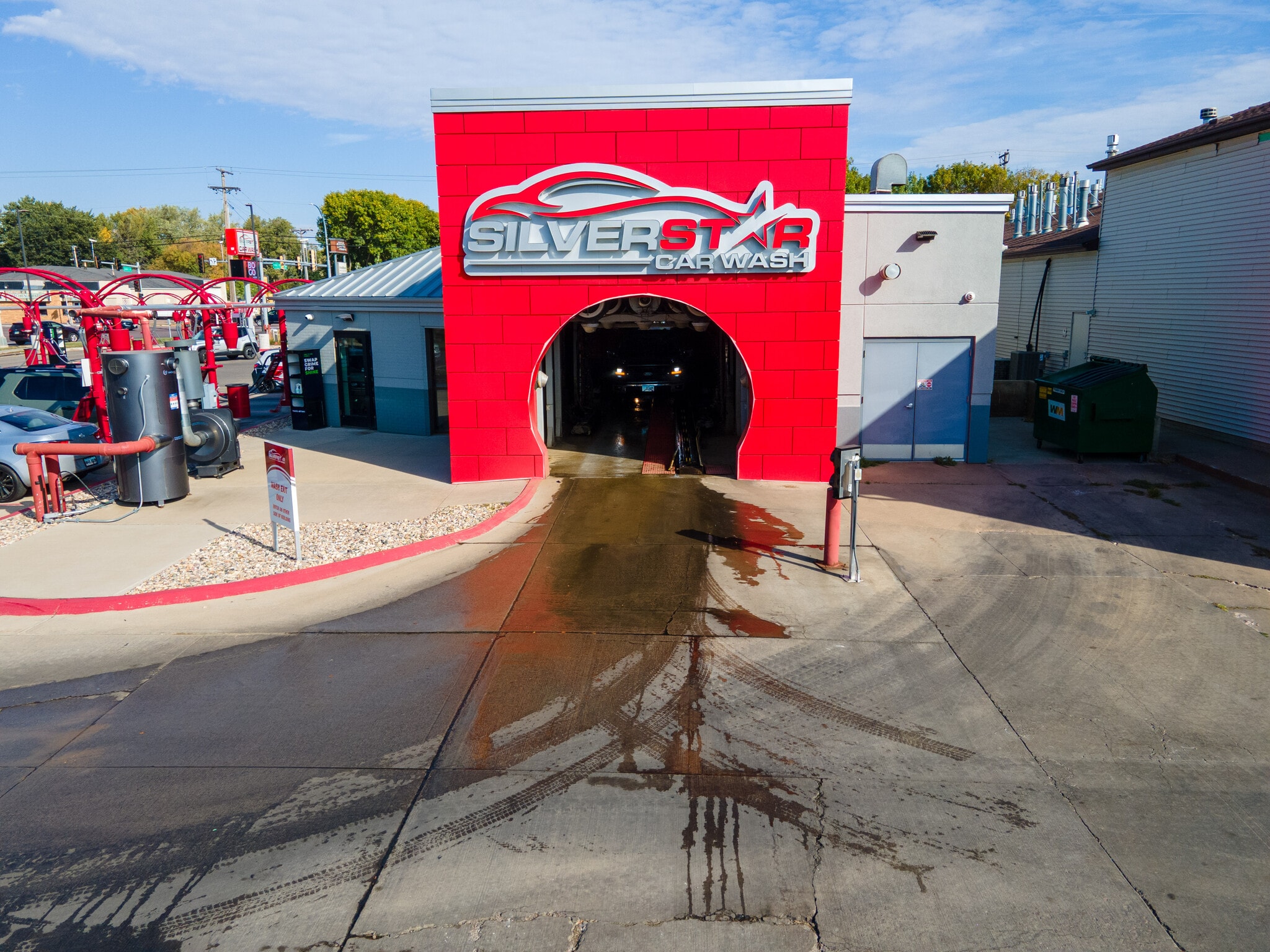 1221 W 41st St, Sioux Falls, SD for sale Building Photo- Image 1 of 7