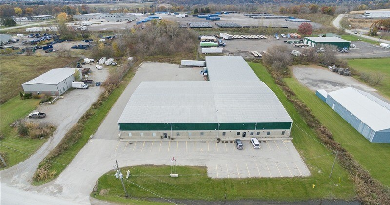 14 Sharp Rd, Brantford, ON for sale Primary Photo- Image 1 of 1