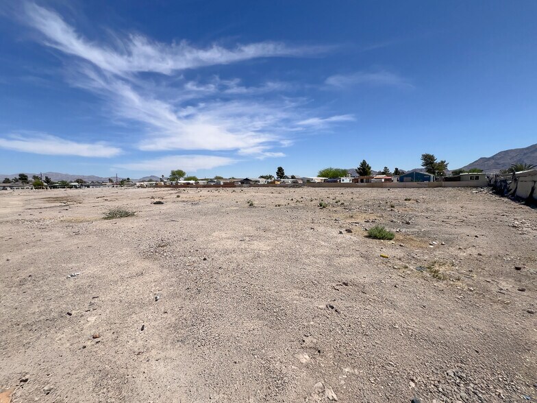 2150 Dolly Ln, Las Vegas, NV à vendre - Photo du bâtiment - Image 2 de 10