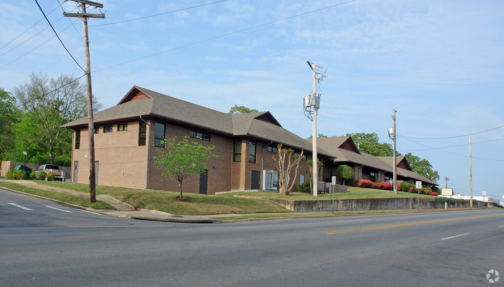 5315 W 12th St, Little Rock, AR à vendre - Photo principale - Image 1 de 7