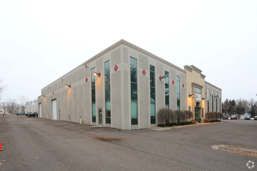 3301-3325 Labore Rd, Vadnais Heights, MN à louer - Photo du bâtiment - Image 1 de 4