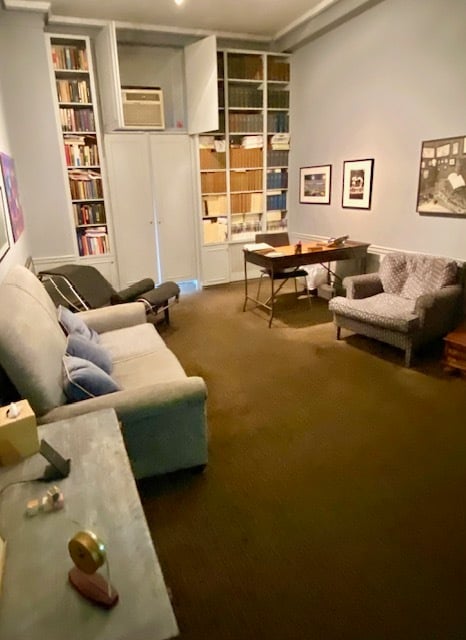 1155 Park Ave, New York, NY 10128 - Unit 1C - - Interior Photo - Image 2 of 9