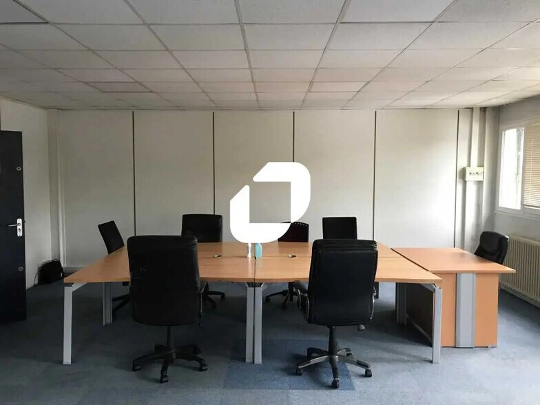 Industriel dans Pontoise à louer - Photo intérieure - Image 3 de 6