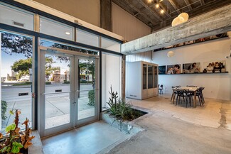 Plus de détails pour 8101 Biscayne Blvd, Miami, FL - Vente au détail à louer