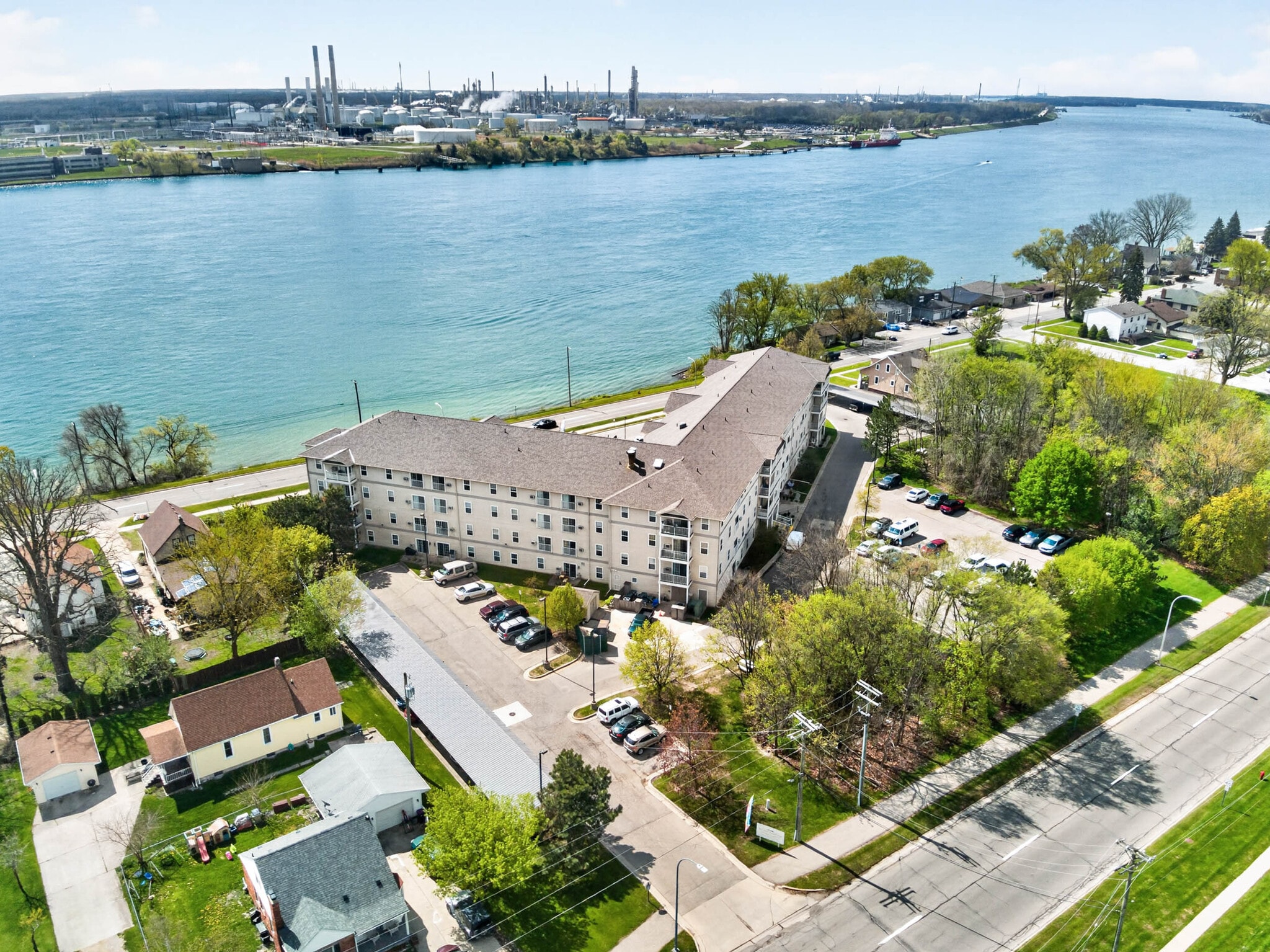 3345 Military St, Port Huron, MI à vendre Aérien- Image 1 de 59