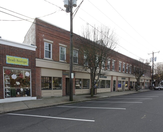 Plus de détails pour 23-35 Tokeneke Rd, Darien, CT - Commerce de détail à louer
