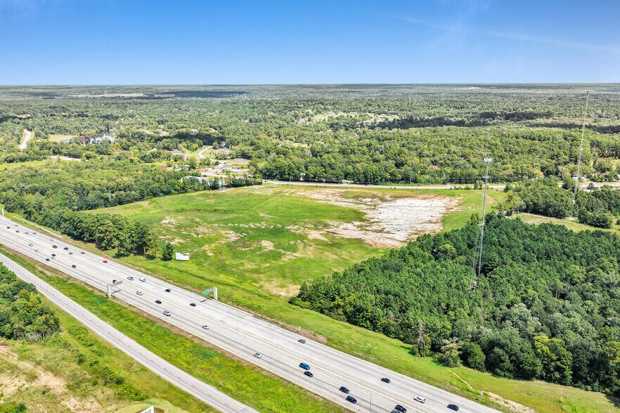 14350 N Highway 75, Willis, TX à vendre - Photo du bâtiment - Image 3 de 21
