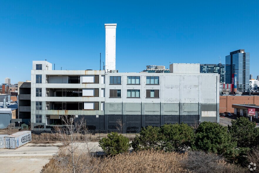 1030-1060 W North Ave, Chicago, IL à louer - Photo du bâtiment - Image 3 de 6
