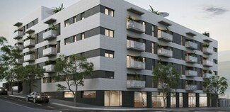 Plus de détails pour Multi-résidentiel à vendre