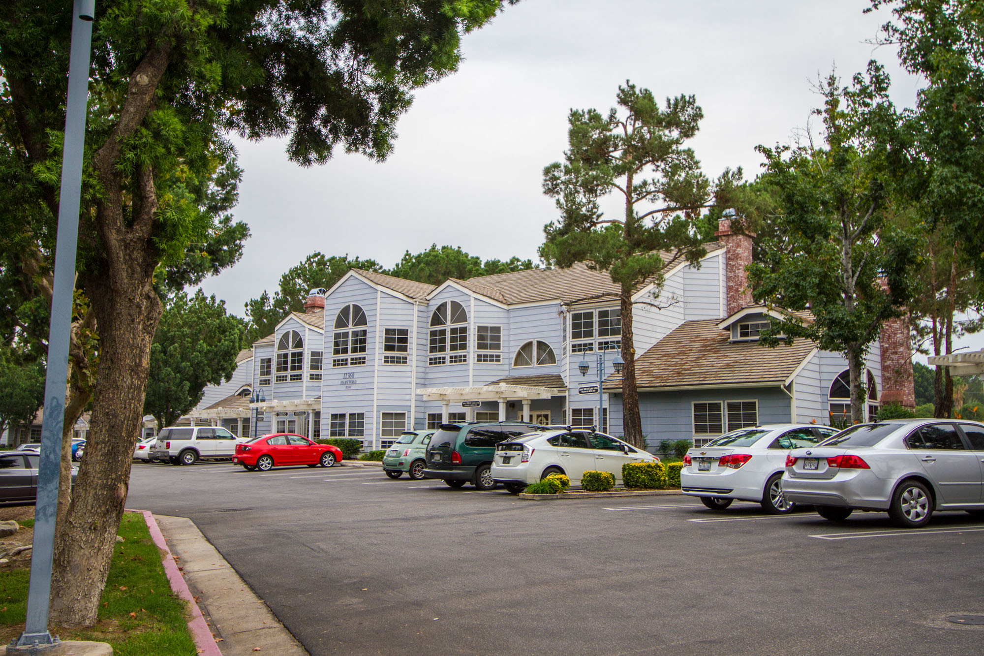 11346 Mountain View Ave, Loma Linda, CA à louer Photo du b timent- Image 1 de 8