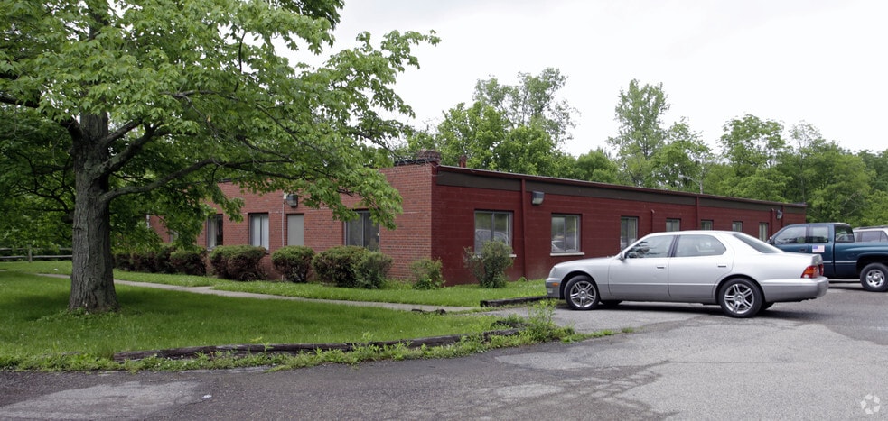 2158 Osterfeld St, Cincinnati, OH for sale - Building Photo - Image 3 of 8