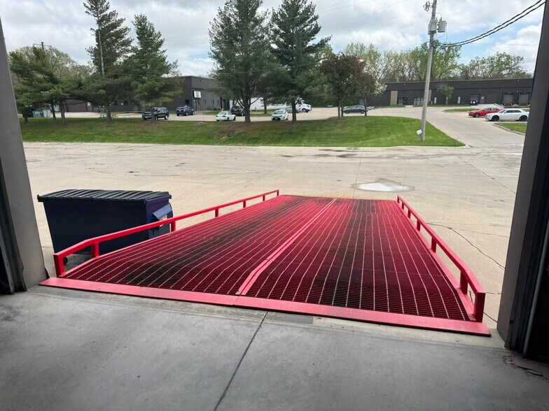 5016-5150 Park Ave, Des Moines, IA à louer - Photo du bâtiment - Image 3 de 9