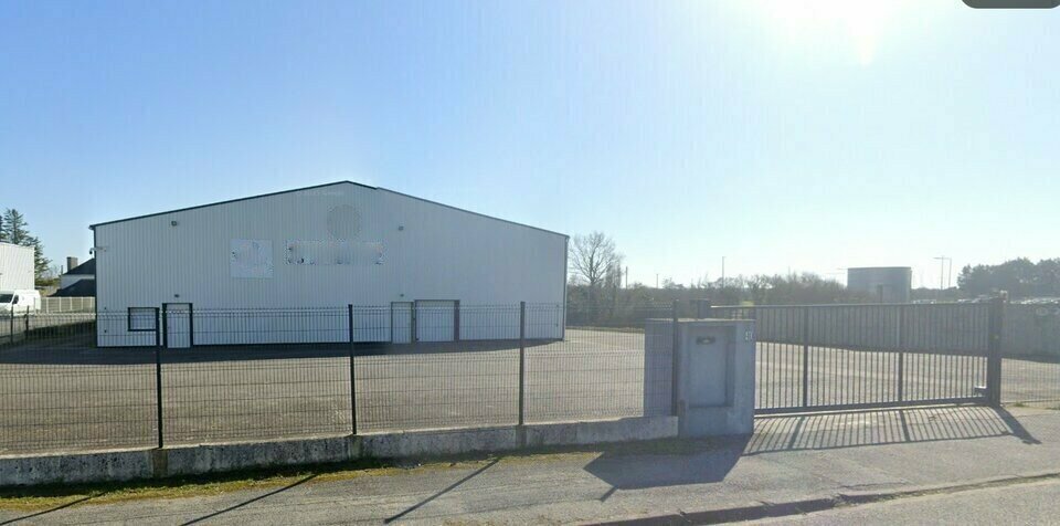 Flex in Lorient for sale Building Photo- Image 1 of 2