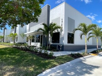 Plus de détails pour 1740 E Tiffany Dr, Mangonia Park, FL - Local d'activités à louer
