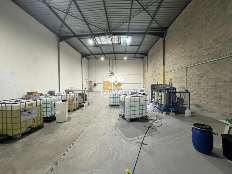 Industrial in Saint-Ouen-sur-Seine for lease - Interior Photo - Image 1 of 5