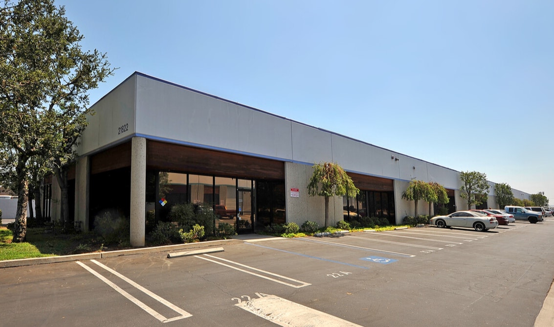 21828 Lassen St, Chatsworth, CA for lease Primary Photo- Image 1 of 8
