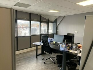 More details for 17 Rue De La Dolve, Tours - Office for Lease