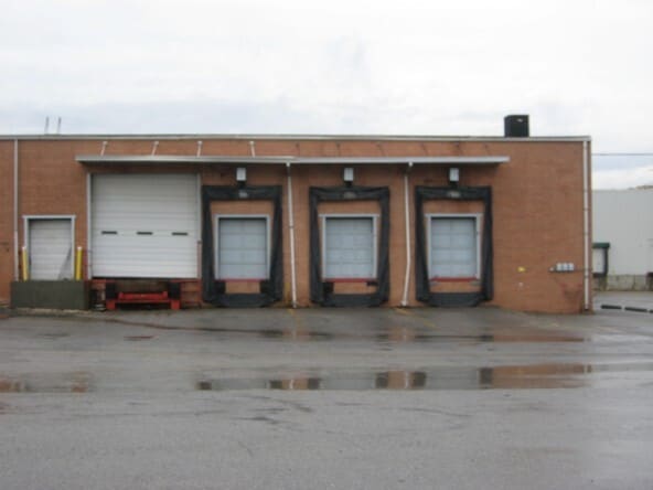 3621 Aerial Way Dr SW, Roanoke, VA for sale - Building Photo - Image 2 of 7